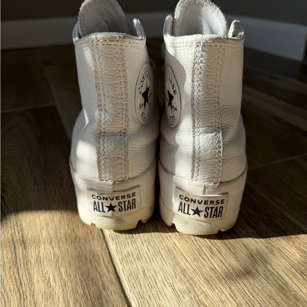 2 Pair! Converse Chuck Taylor All Star Lugged Leather Women White AND Black - Picture 5 of 5